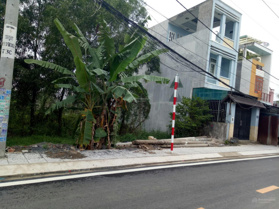 Bán gấp lô đất góc 2 mặt tiền đường Thủy Lợi phường Long A T. P. Thủ Đức