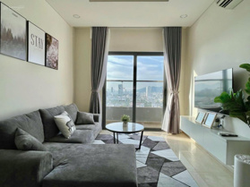 Cho thuê căn hộ view sông Hàn 3 phòng ngủ nội thất cao cấp- ban công view trọn thành phố Đà Nẵng