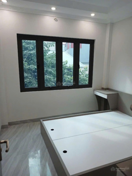 Nhà Đẹp, Quang Trung Hà Đông,33m2.5T,hơn 5 tỷ,ôtô tránh đỗ trước cổng nhỉnh 5 tỷ nhỏ sổ chính chủ.