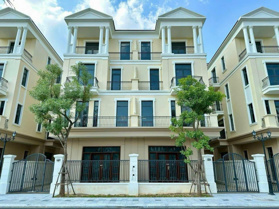 Bán biệt thự tứ lập. Đảo Dừa diện tích: 120m2, mặt tiền: 7m. Giá cần bán gấp. LH được giá tốt