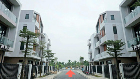 Bán Biệt thự Ocean Park 3 mặt biển nhân tạo, cạnh đại lộ, cận sông thiên đường giải trí Venice