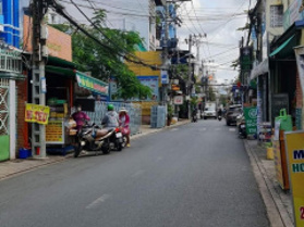 Cần bán nhà mặt tiền Võ Thành Trang, P. 11, Q. Tân Bình, DT 4,5m x 18m - 2 lầu - Giá bán 9.9 tỷ