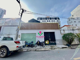 Vị trí tốt! Cho thuê mặt bằng Đặng Hữu Phổ, Thảo Điền 1 trệt 1 lầu. DT 240m2. Giá thuê chỉ 82tr/th