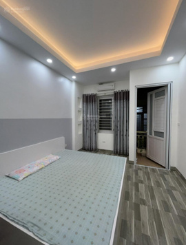 Gấp, bán nhà phố Vũ Tông Phan, Thanh Xuân, ô tô lùi cửa, 50m2, 4 tầng, 11,95 tỷ