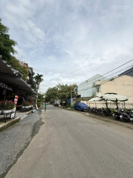 Căn góc 2 mặt hẻm xe hơi xây CHDV Đường Ung Văn Khiêm, Bình Thạnh, 8x20m, 150m2, giá 21 tỷ