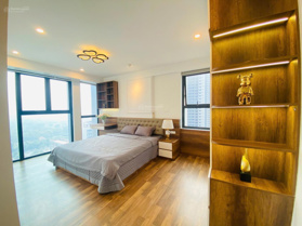 Chính chủ bán căn hộ 92m2 Dreamland Bonanza 23 Duy Tân 3 phòng ngủ tầng trung, sổ đỏ lâu dài