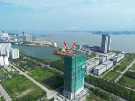 Ngợp bank cần bán gấp căn hoa hậu dự án ICON 40 Hạ Long 1PN 1WC tầng cao view biển, hướng Đông Nam