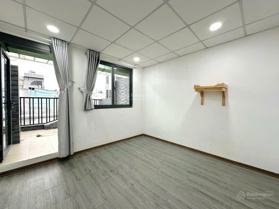 Bán nhà Đinh Tiên Hoàng, sổ vuông nở hậu, an ninh, yên tĩnh, 53m2 ngang 3,5m, 5PN nhỉnh 5 tỷ