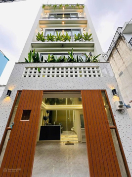 Chủ xuất ngoại cần bán nhà đường Nguyễn Tất Thành - Q4, DT 40m2, SHR giá chỉ 2.68 tỷ