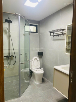 Bán căn hộ chung cư ResCo- Phạm Văn Đồng. Diện tích sổ: 135mv, Lô góc. Tầng đẹp . Giá rẻ : 5,9 tỷ.