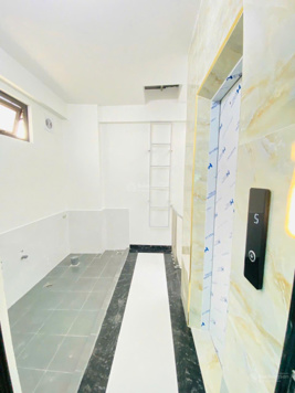 Bán nhà 7 tầng, Thang máy Bắc Từ Liêm 8,2 tỷ (60m2) lô Góc VIEW CÔNG VIÊN, oto đỗ cửa LH 0975 888 847