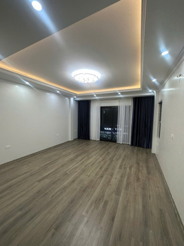 Cho thuê nhà phân lô dịch vọng 61m2 x 4,5 tầng làm Phòng khám, trung tâm tiếng anh, SPA