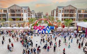 Chính chủ bán căn Shop đối diện TTTM VINCOM, tặng ô tô 1,3 tỷ, giá hơn 10 tỷ. LH 0989 452 666