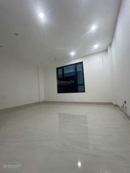 CC bán nhà 4,5 tầng 30.1m2 ngõ 75 Mậu Lương HĐ giá 5,8 tỷ