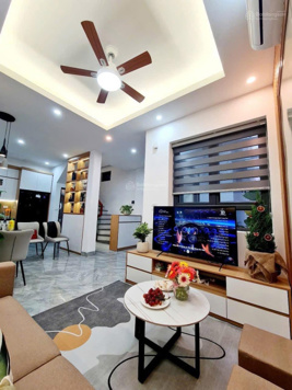 Bán nhà Văn Quán Hà Đông ô tô qua nhà mặt đường kinh doanh DT 32m2 giá nhỉnh 6 tỷ