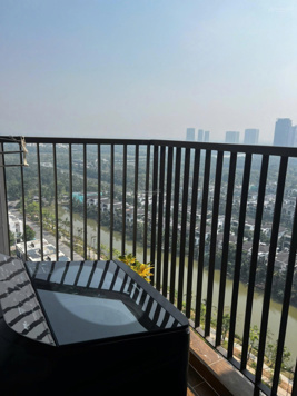 Cần bán nhanh căn hộ 3PN, diện tích gần 100m2 tại Sky Oasis Ecopark