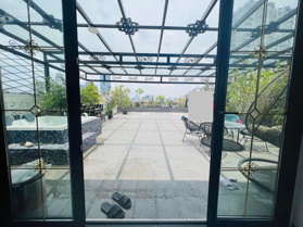 Bán toà căn hộ cao cấp 10 tầng ô tô tránh, kinh doanh 400tr/tháng cùng căn hộ penthouse view Hồ Tây