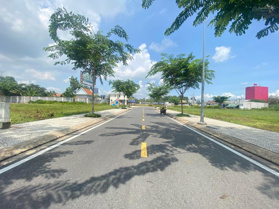 Bán gấp 6 nền đất mặt tiền QL51, liền kề Sân Bay Quốc Tế Long Thành, giá 1tỷ5, SHR