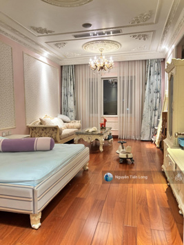 Biệt thự Khu Q - KĐT Ciputra - View Sân Golf - 400m2 x 5 tầng thang máy, có hầm - Nhà đẹp - 135 tỷ