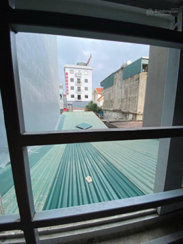 Bán nhà Kẻ Tạnh Long Biên 34m2 4 tầng 4,89 tỷ - oto đỗ cổng - mặt tiền rộng - ngõ thông