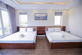 Bán khách sạn mặt biển vip nhất sầm sơn