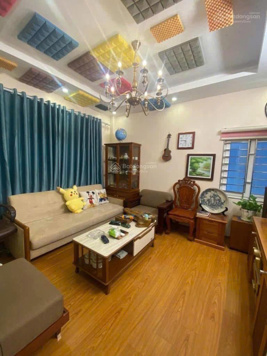 Chính chủ gửi bán nhà Bạch Mai, ô tô đỗ cổng, mặt tiền bề thế, nhà dân xây 55m2, giá 9.7 tỷ