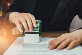Công chứng giấy tờ, hợp đồng, bản dịch, bản sao ở đâu?