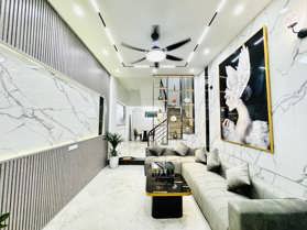 Trung Tâm Quận Cầu Giấy - Nhà Đẹp Đón Tết - Không Nhanh Là Mất - 30mx5T - MT 5M - Giá Chào 5.85 Tỷ