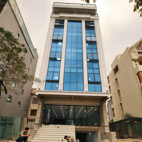 Cho thuê nhà mới tinh gần mặt phố Nguyễn Khang, Cầu Giấy: 100m2, 7 tầng, lô góc, thang máy, ĐH