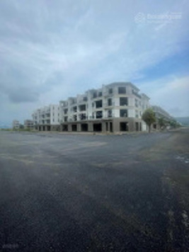 Tổng hợp quỹ căn giá rẻ mới nhất thị trường FLC Tropical Hạ Long tháng 11/2024. Liên hệ 0987 257 286