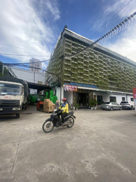 Cho thuê nhà mặt phố Giải Phóng, diện tích 450m2, mặt tiền: 30m