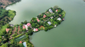 Chỉ 6tỷ2 siêu phẩm 400m2 tại bán đảo bám hồ Miếu view triệu usd tại Lương Sơn, Hoà Bình