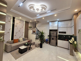 Minh Khai, Hai Bà Trưng 38m2 x 5 tầng x 3 ngủ nhà đẹp nét căng về ở luôn Vị trí đẹp ngõ thô