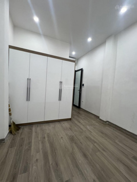 Bán nhà riêng đường Phúc Tân, giá siêu hời chỉ 3,6 tỷ, 30m2, 4 tầng