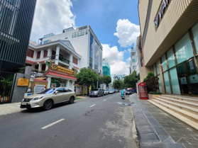 Bán nhà XD mới hầm+7tầng khu sân bay P2 Tân Bình DT 10x21m CN 205m giá tốt nhất khu vực 0931 797 197