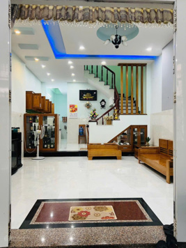 Bán nhà 3 tầng mới đẹp gần biển sát đường Điện Biên Phủ Vĩnh Hoà - Nha Trang giá đầu tư