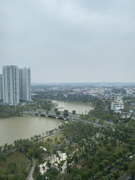 Bán căn Skyvilla Onsen Ecopark, trần cao 6m có thể làm 2 tầng tổng diện tích 130m2