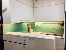 Cần bán gấp căn hộ 70m thiết kế 2n2vs ban công ĐB thoáng đẹp tại Home City giá 4,9 tỷ cầm tay