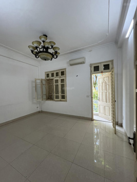 Cho thuê nhà Mậu Lương, 60 m2 x 4.5 tầng, nhà đang sơn sửa lại mới, đường ô tô tránh