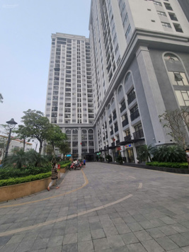 Cho thuê sàn văn phòng tại Long Biên tầng 2, 30m2 + 20m2, giá cực tốt (3,5tr/th)