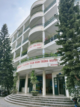 Bán trường học - Long Biên - sổ lâu dài 4939m2, 7 tầng, MT: 91m, 170 tỷ - Vị trí vàng - giá đầu tư