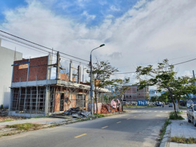 Bán gấp đất MT Nguyễn Chí Thanh, Bình Thủy, Cần Thơ, gần UBND phường Trà Nóc. DT 120m2. SHR