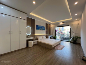 Bán nhà đẹp mới Koong đường Bát Khối, Long Biên 38m2 5tầng ô tô 15m. Full nội thất.