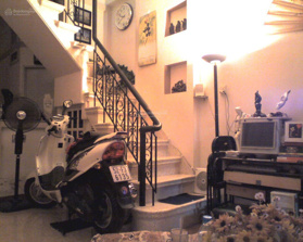 Bán nhà hẻm 5m sát mặt tiền đường Bàn Cờ, P. 3, Q3. Trệt 2 lầu, 3.6m x 10m. Giá chỉ 7.8 tỷ tl