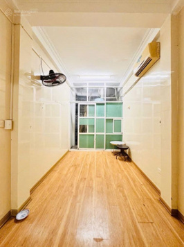 Siêu Siêu Hót Chỉ 3 tỷ có Nhà 3 tầng 22m2 Ngõ Siêu Rộng tại Nguyễn Đức Cảnh - Hoàng Mai