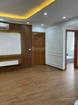 Căn hộ Hoàng Đạo Thúy, lô góc, 98m2, 3 ngủ, 2 wc, view triệu đô