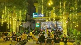 Cho thuê nhà mặt phố Nguyễn Đình Thi- Tây Hồ, 150m2 x 4T mặt tiền 10m, view hồ cực chill