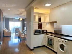 Cho thuê căn hộ mini vừa xây xong phố Quan Hoa. 20m2, 30m2 full đồ, có ban công. 4tr/th