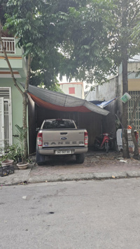 Diện tích 107.2m2. Hướng bắc. Vỉa hè 3m