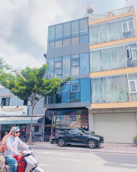 Bán căn nhà siêu đẹp đường Hồng Hà, Tân Bình, giá bán 4 tỷ 250 triệu, đang cho thuê 28 triệu/tháng